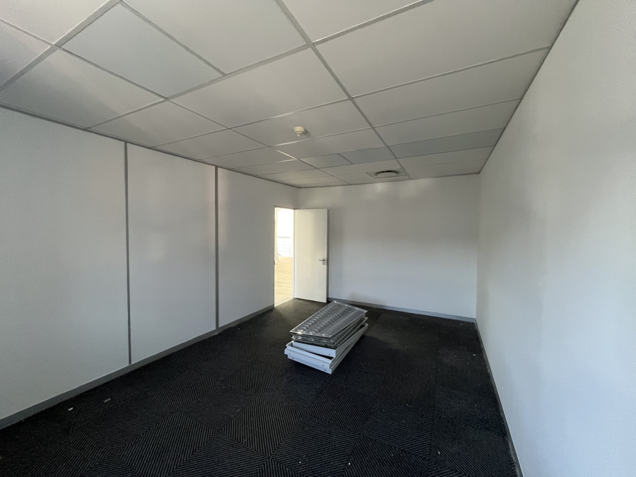 To Let commercial Property for Rent in Bo Oakdale Western Cape